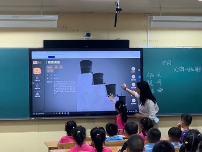 開學(xué)季鞏固&ldquo;雙減&rdquo;進(jìn)行時(shí),鴻合助全國(guó)中小學(xué)教育信息化再升級(jí)