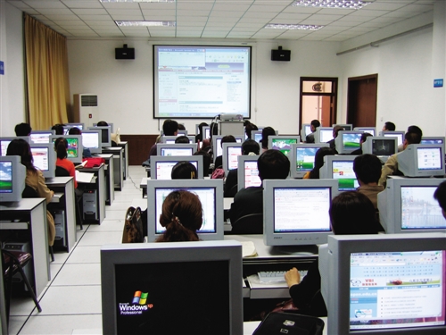 內(nèi)蒙古:教育信息化激發(fā)教與學的改變 - - 內(nèi)蒙古新聞網(wǎng) - 新聞中心